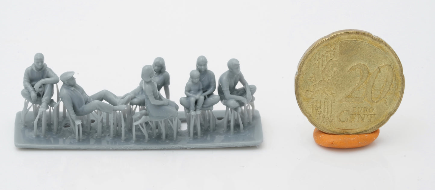 Produktfoto Figur H0, 1:72 - 0: Picknick im Park, sitzende Figuren Set (6 Figuren)