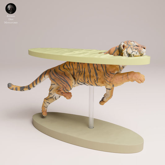 Foto do produto da figura de animal em diorama, modelismo: 0: Figura de animal selvagem: Tigre de Sumatra a nadar (Ref 25_03_03)