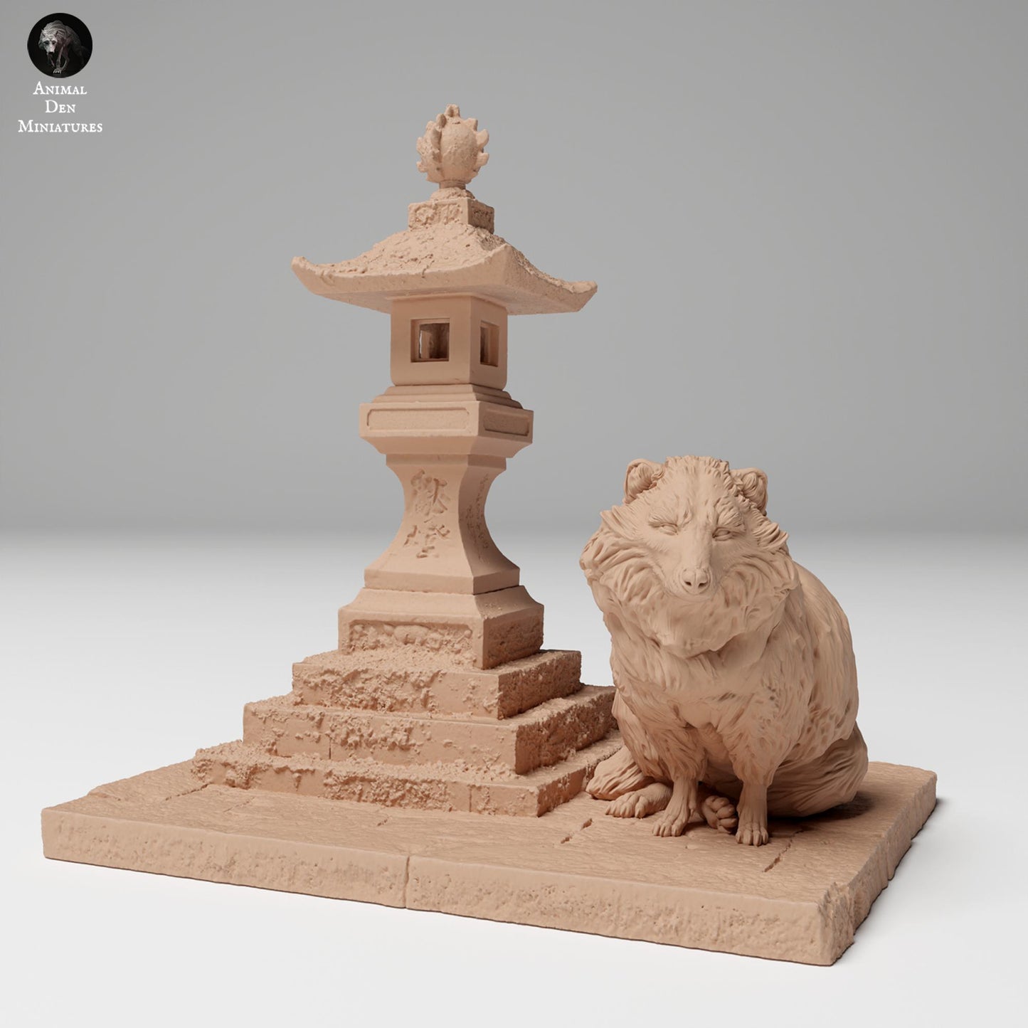 Produktová fotografie zvířecí figurky dioráma, modelářství: 0: Divoká zvířecí figurka: Tanuki vedle japonské lampy (Ref 24_11_04)