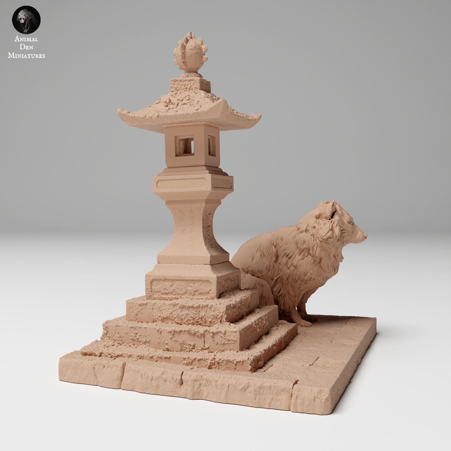 Produktová fotografie zvířecí figurky dioráma, modelářství: 0: Divoká zvířecí figurka: Tanuki vedle japonské lampy (Ref 24_11_04)