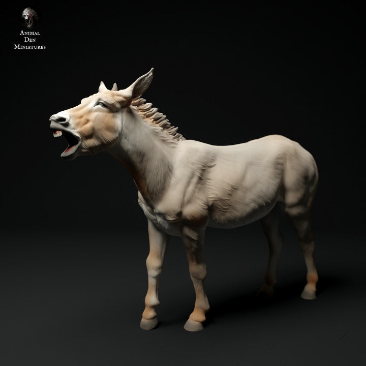 Foto do produto de figura de animal em diorama, modelismo: 0: Figura de animal de fazenda: burro rugindo
