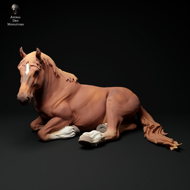Foto do produto de figura de animal em diorama, modelismo: 0: Figura de animal de fazenda: cavalo deitado, égua - Suffolk Punch