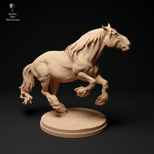 Foto do produto Figura de Animal Diorama, Modelismo: 0: Figura de Animal da Fazenda: cavalo em movimento - Suffolk Punch