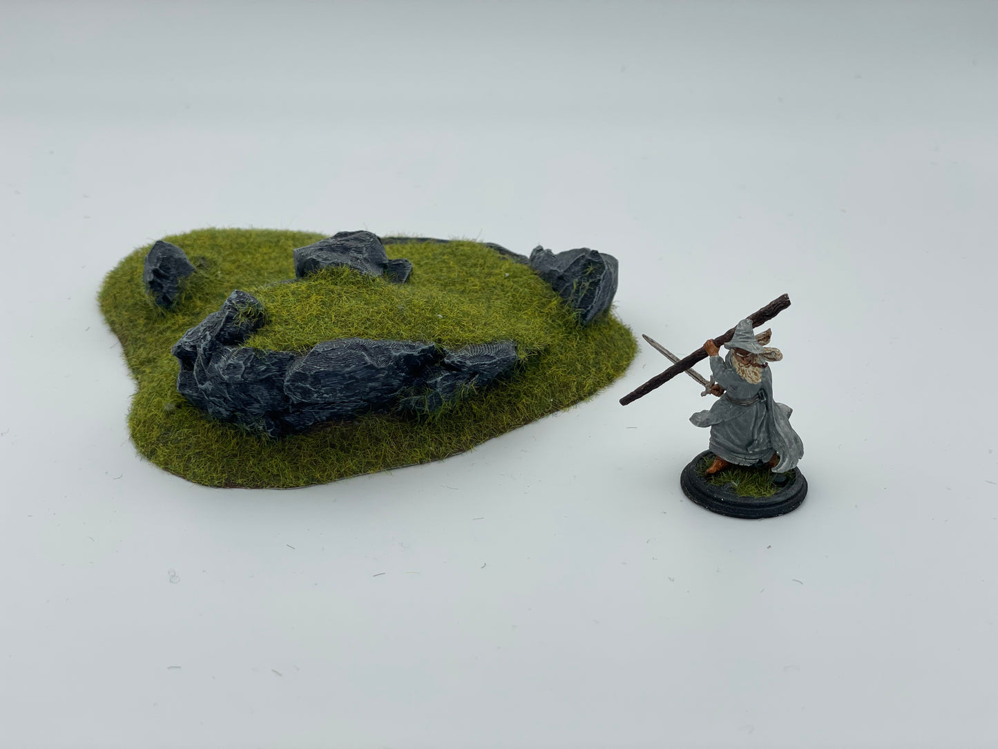 Produktová fotografie Tabletop 28mm The Printing Goes Ever On (TPGEO) 0: Terrain Typ C - Mírný výběžek v travnaté krajině