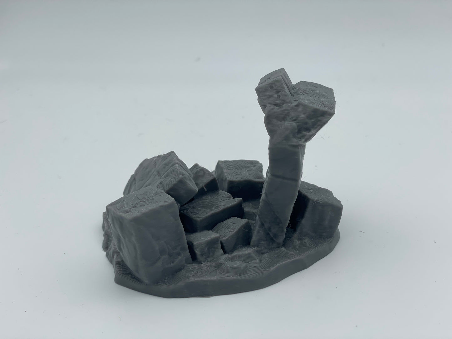 Foto do produto Tabletop 28mm The Printing Goes Ever On (TPGEO) 0: Ruínas A-D - Destroços de uma cidade medieval - Restos de uma muralha, entulho e pilhas de pedras
