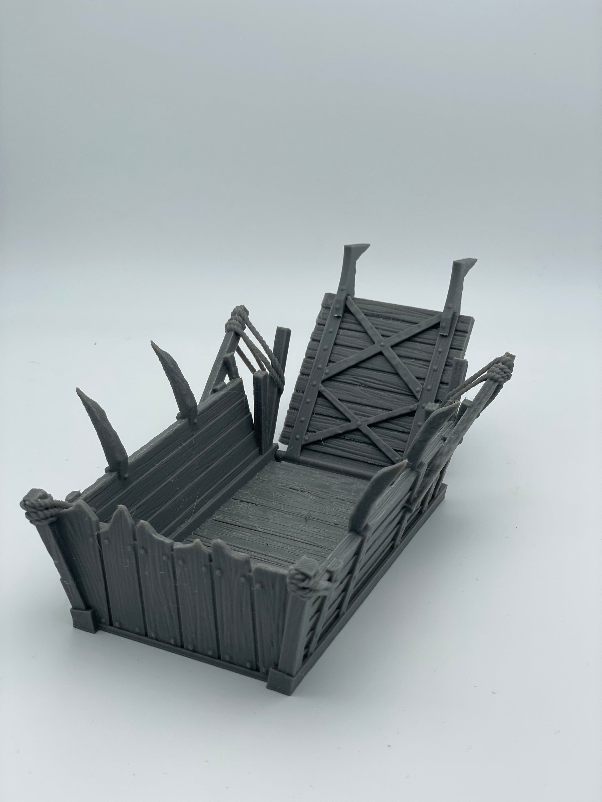 Produktová fotografie Tabletop 28mm The Printing Goes Ever On (TPGEO) 0: Malá vyloděcí loď - Orkská transportní loď - Plavidlo pro obléhání