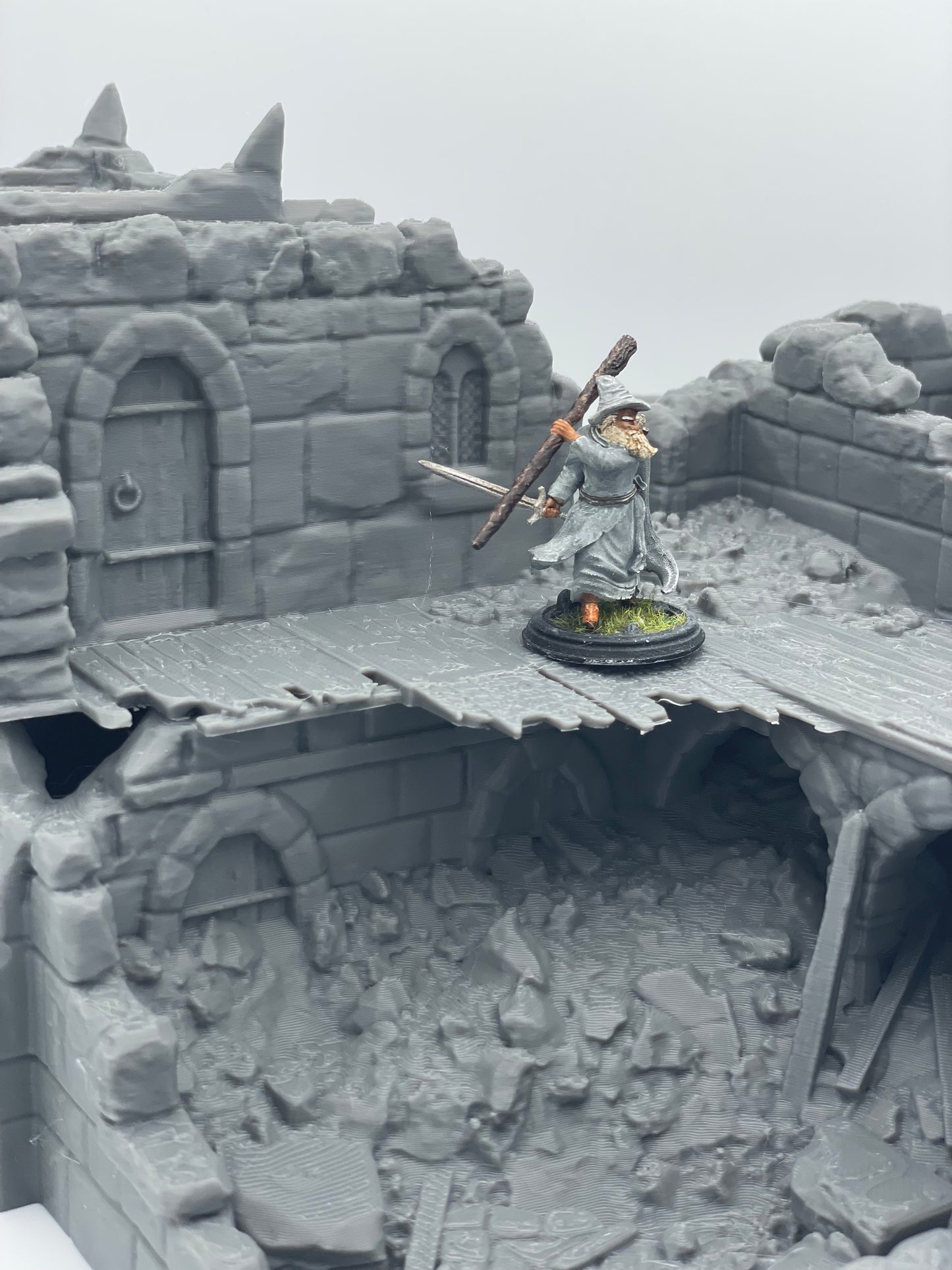 Foto do produto Tabletop 28mm The Printing Goes Ever On (TPGEO) 0: Ruína de casa medieval C - Restos de edifício do reino humano Gonthan