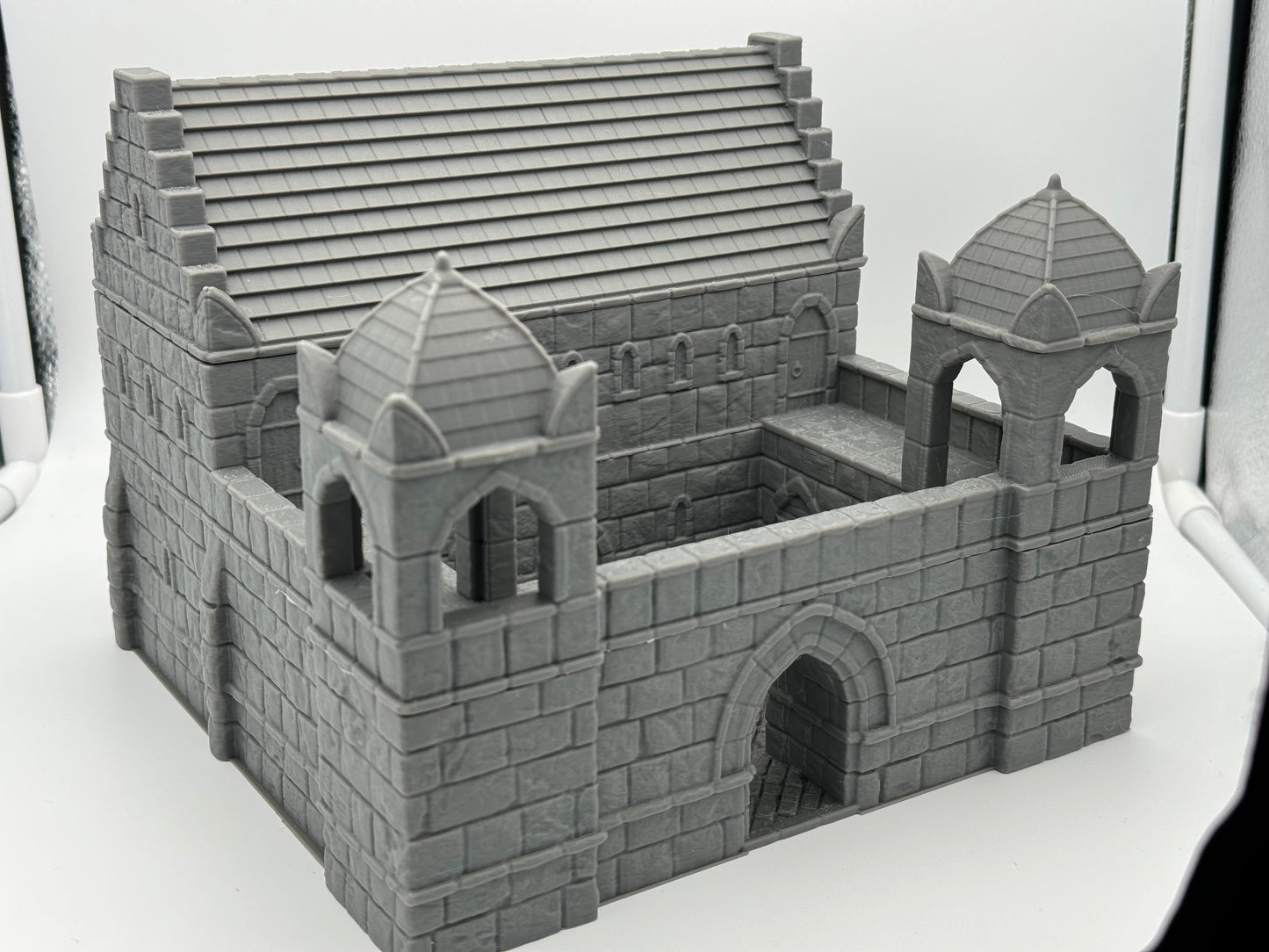 Foto do produto Tabletop 28mm The Printing Goes Ever On (TPGEO) 0: Kaserne Ivory City - Edifício Reino de Gonthan - Terreno de Barracas Tabletop