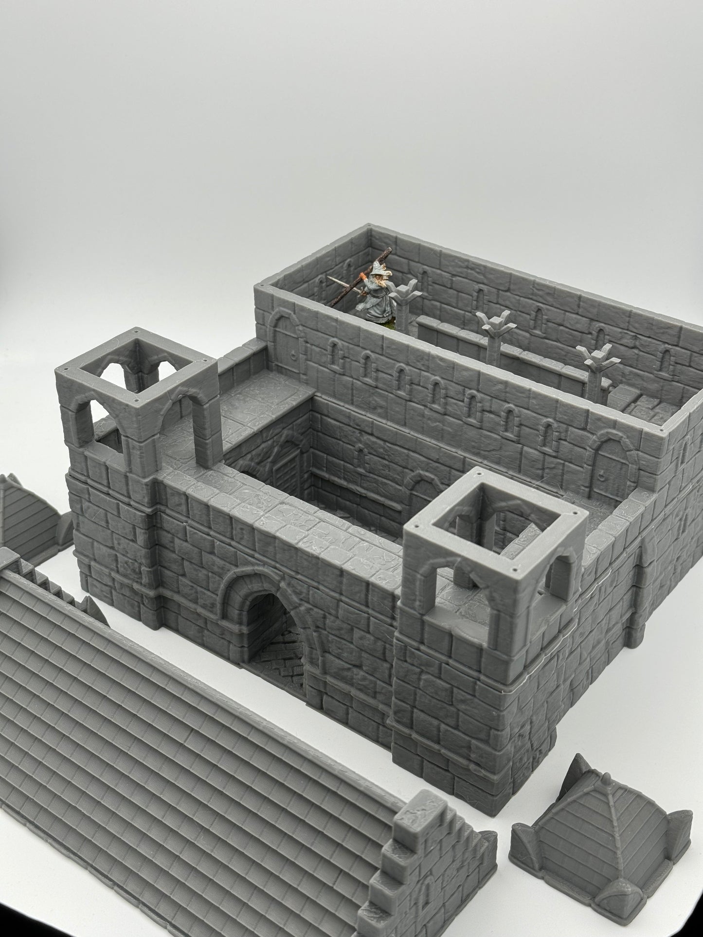Foto do produto Tabletop 28mm The Printing Goes Ever On (TPGEO) 0: Kaserne Ivory City - Edifício Reino de Gonthan - Terreno de Barracas Tabletop