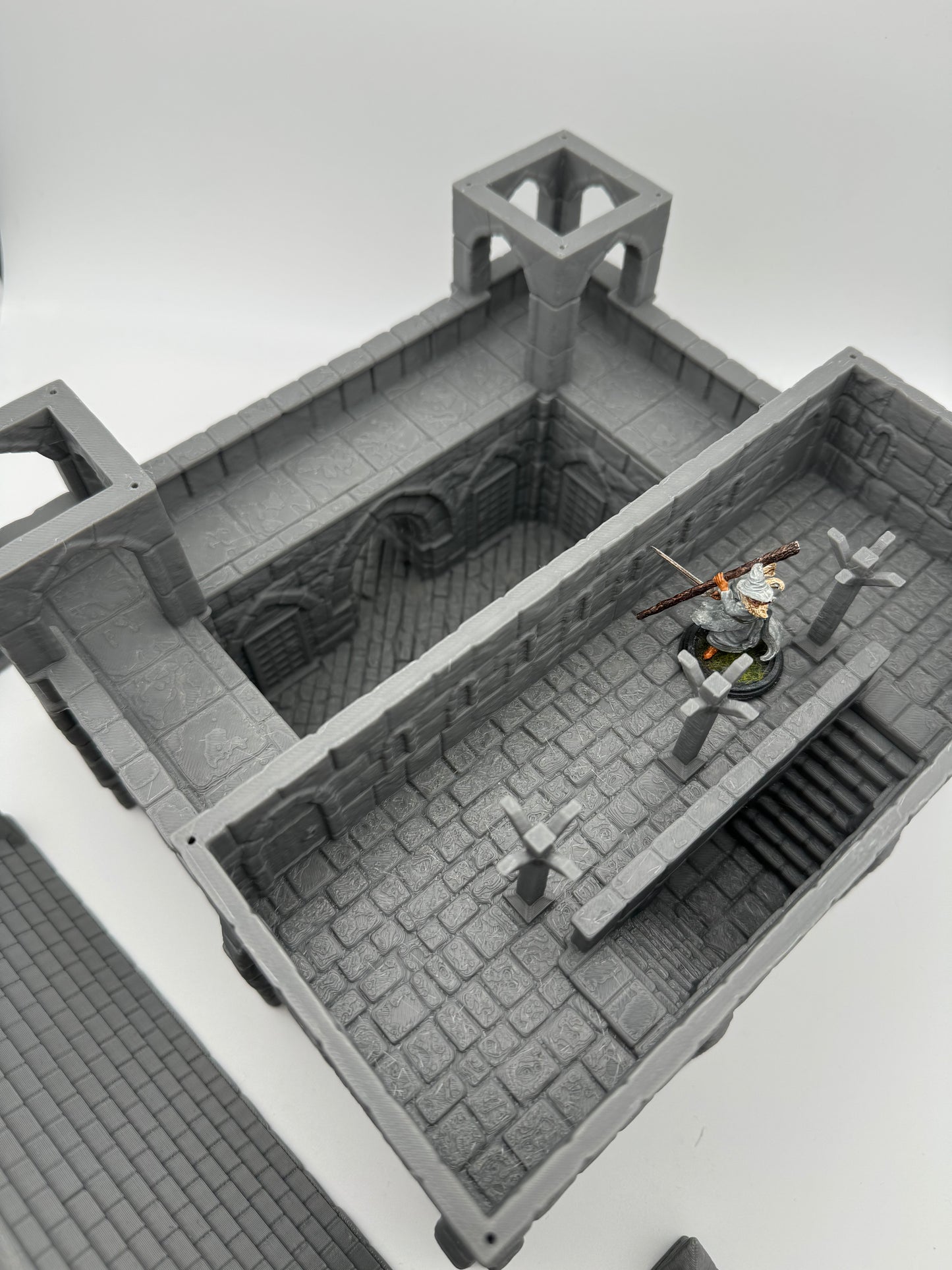 Foto do produto Tabletop 28mm The Printing Goes Ever On (TPGEO) 0: Kaserne Ivory City - Edifício Reino de Gonthan - Terreno de Barracas Tabletop