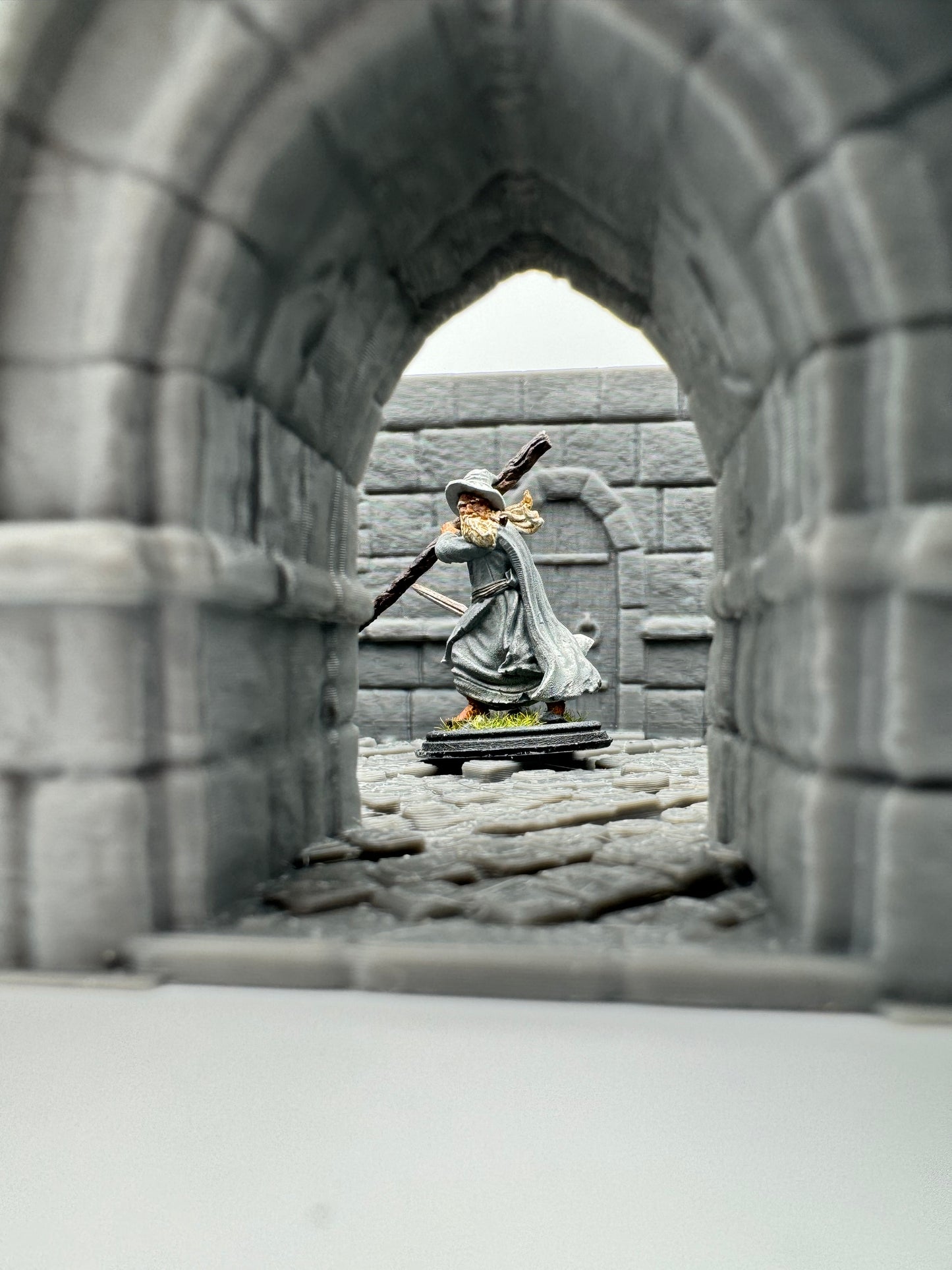 Foto do produto Tabletop 28mm The Printing Goes Ever On (TPGEO) 0: Kaserne Ivory City - Edifício Reino de Gonthan - Terreno de Barracas Tabletop