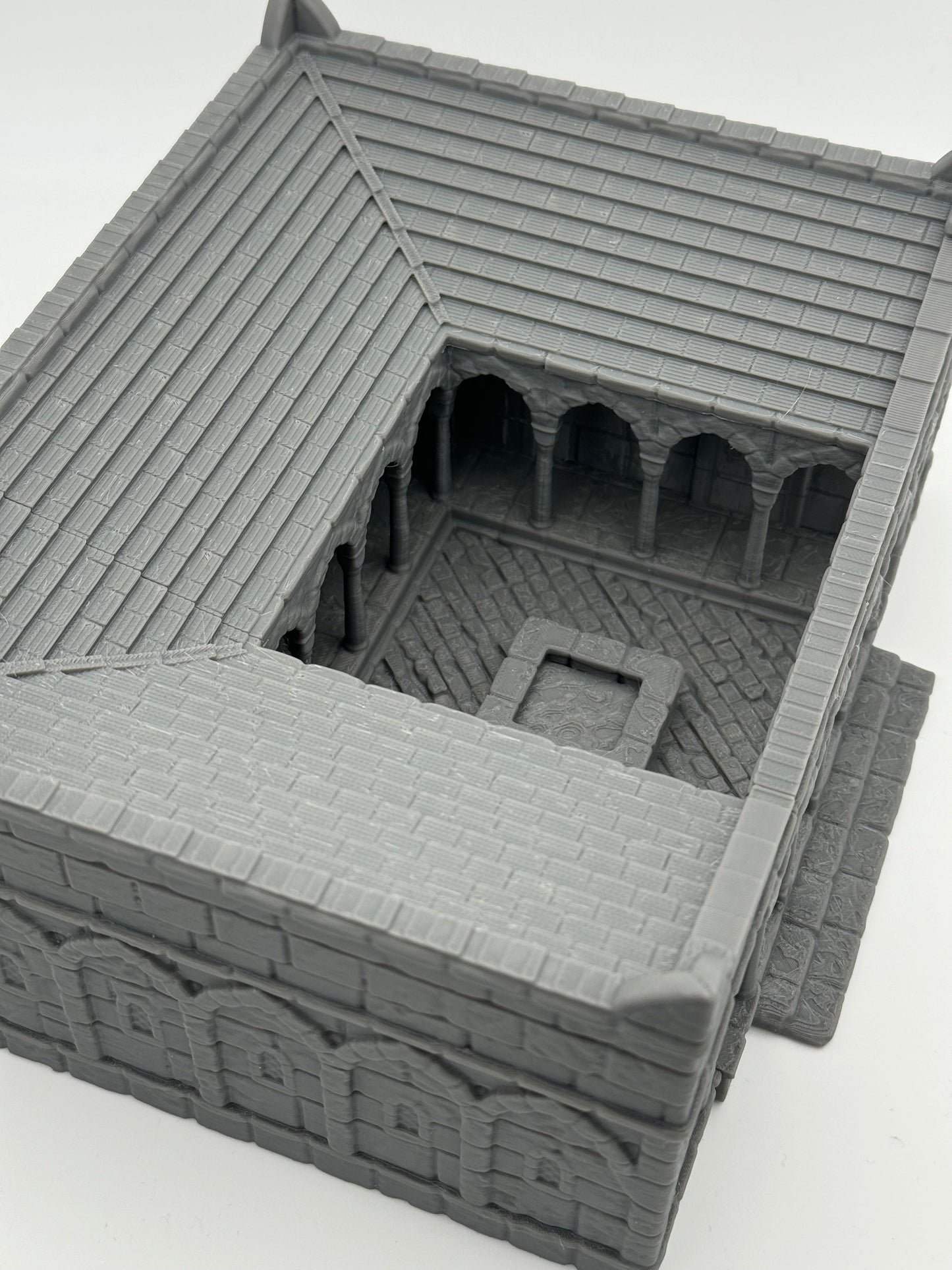 Foto do produto Tabletop 28mm The Printing Goes Ever On (TPGEO) 0: Estação de Saúde Ivory City - Edifício Reino de Gonthan - Terreno de Hospital Tabletop