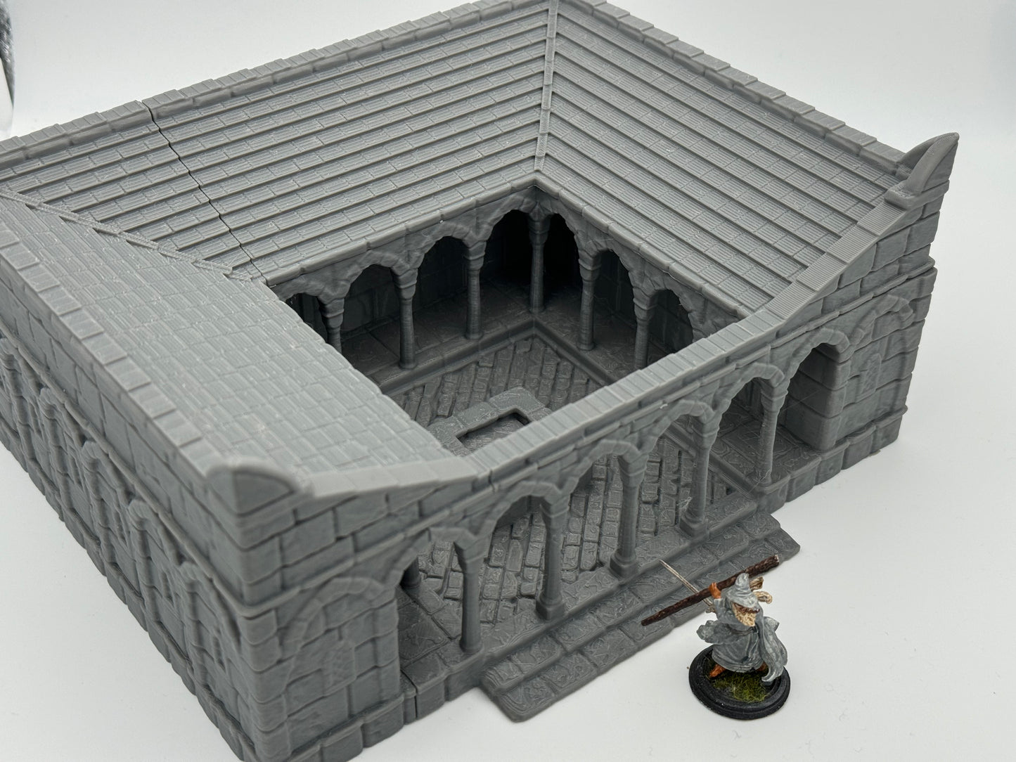 Foto do produto Tabletop 28mm The Printing Goes Ever On (TPGEO) 0: Estação de Saúde Ivory City - Edifício Reino de Gonthan - Terreno de Hospital Tabletop