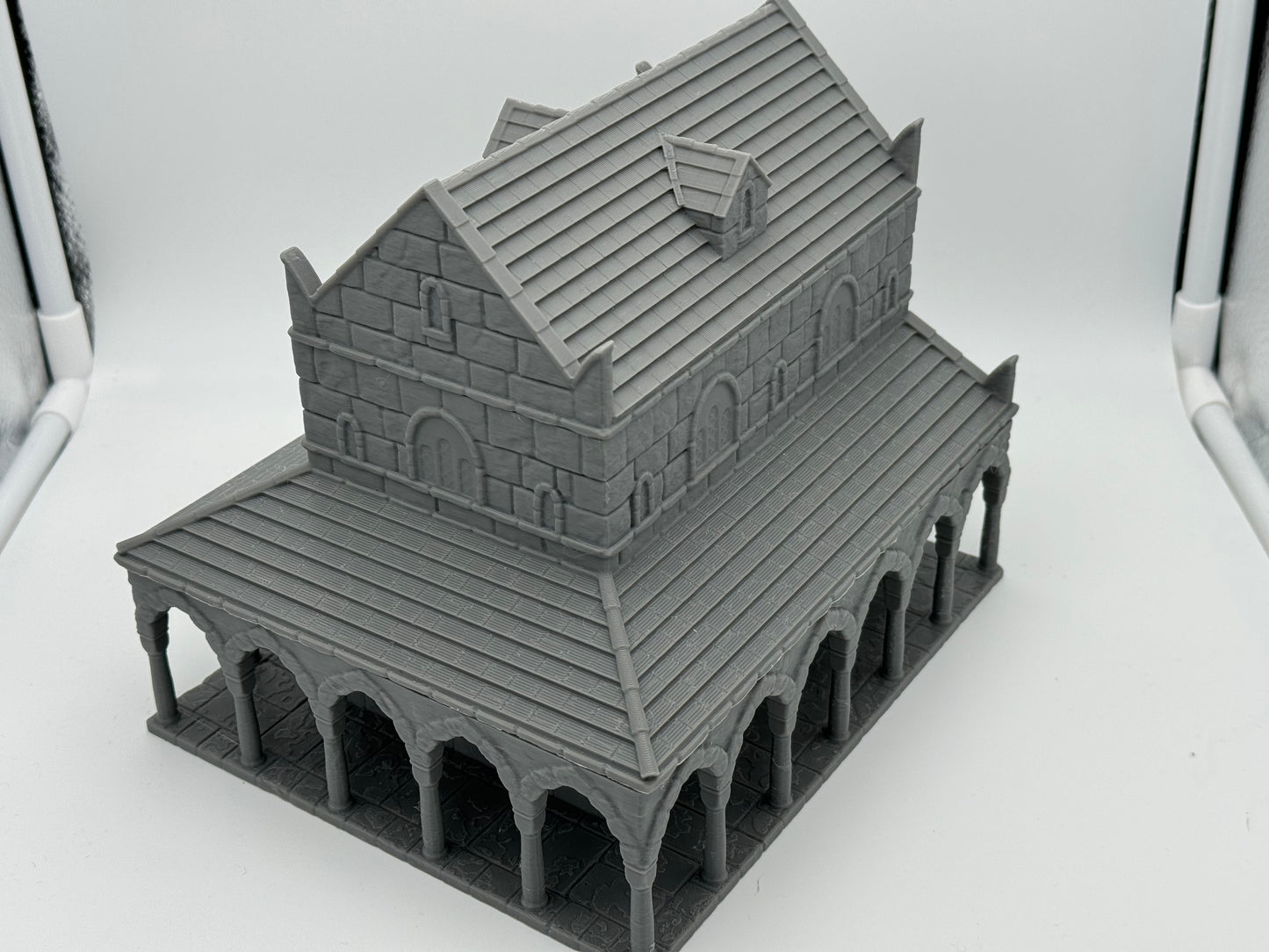 Foto do produto Tabletop 28mm The Printing Goes Ever On (TPGEO) 0: Casa A Cidade de Marfim - Edifício Reino de Gonthan - Terreno Tabletop