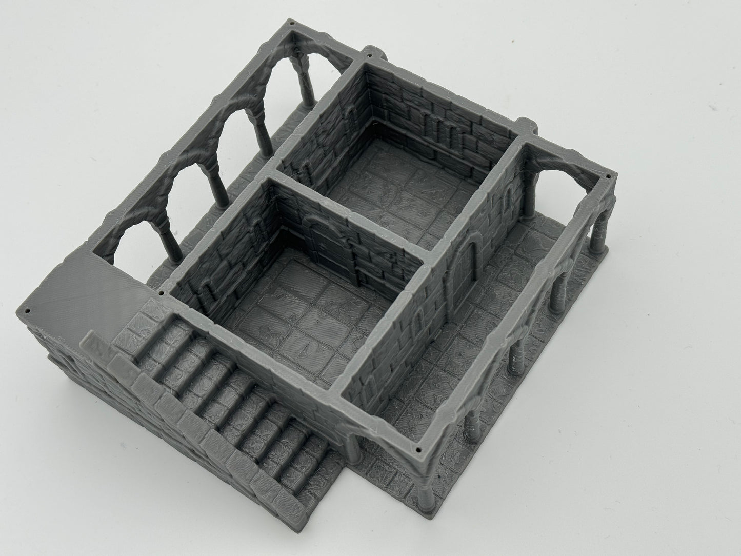 Foto do produto Tabletop 28mm The Printing Goes Ever On (TPGEO) 0: Casa B Ivory City - Edifício Reino de Gonthan - Terreno Tabletop