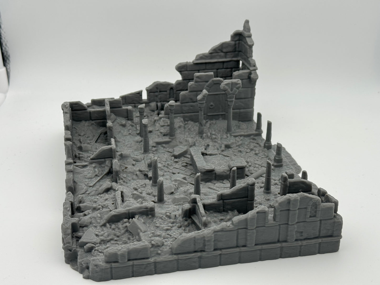 Produktová fotografie Tabletop 28mm The Printing Goes Ever On (TPGEO) 0: Nemocnice Ruiny Ivory City - Budova Království Gonthan - Ruiny nemocnice Tabletop Terrain