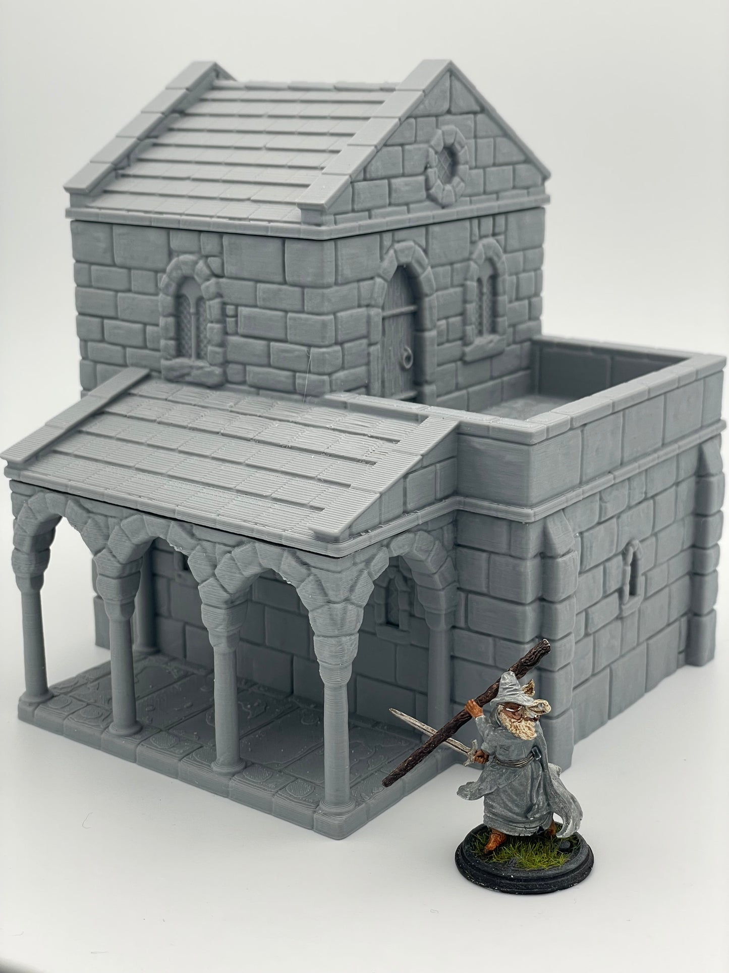 Produktová fotografie Tabletop 28mm Tisk pokračuje dál (TPGEO) 0: Středověký obytný dům A - Kamenná budova z lidského království Gonthan - Choditelný terén