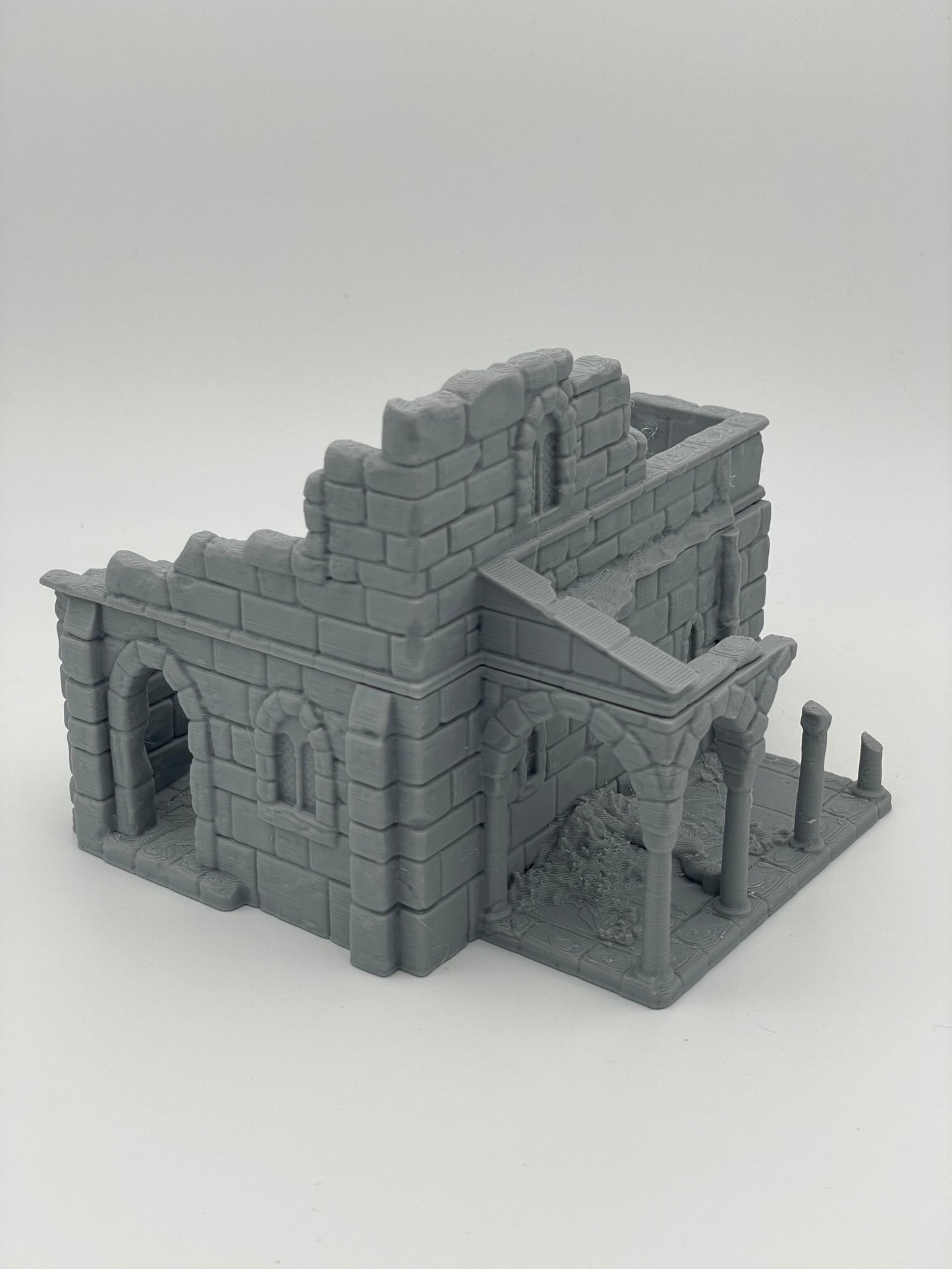 Produktová fotografie Tabletop 28mm Tisk pokračuje dál (TPGEO) 0: Ruina středověkého obytného domu A2 - Zbytky budovy z lidského království Gonthan