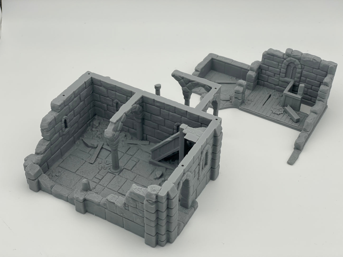 Produktová fotografie Tabletop 28mm Tisk pokračuje dál (TPGEO) 0: Ruina středověkého obytného domu A2 - Zbytky budovy z lidského království Gonthan
