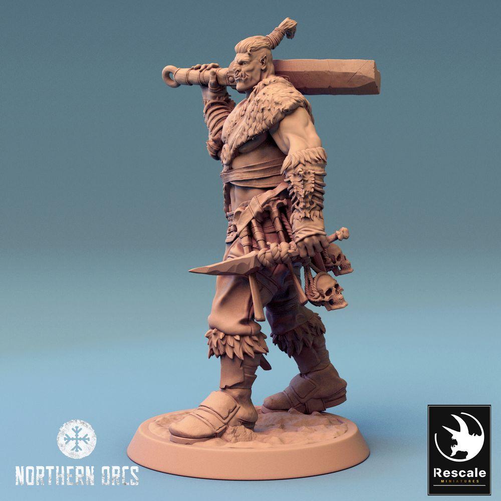 Produktfoto Tabletop 28mm Lord of the Print (LotP) 0: Tabletop Miniatur: Ork Krieger mit Handkanone und Axt, barbarischer Kanonier, Warband Champion, Orc Warrior (24_04_J3)