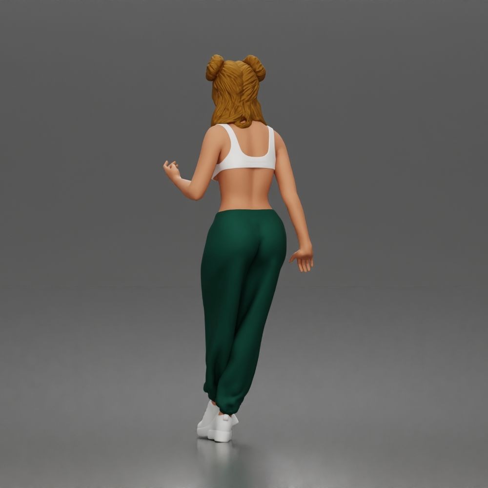 Produktová fotografie dioramatického modelu 4: Stojící figurka ženy v plavkách bez ramínek (a198)