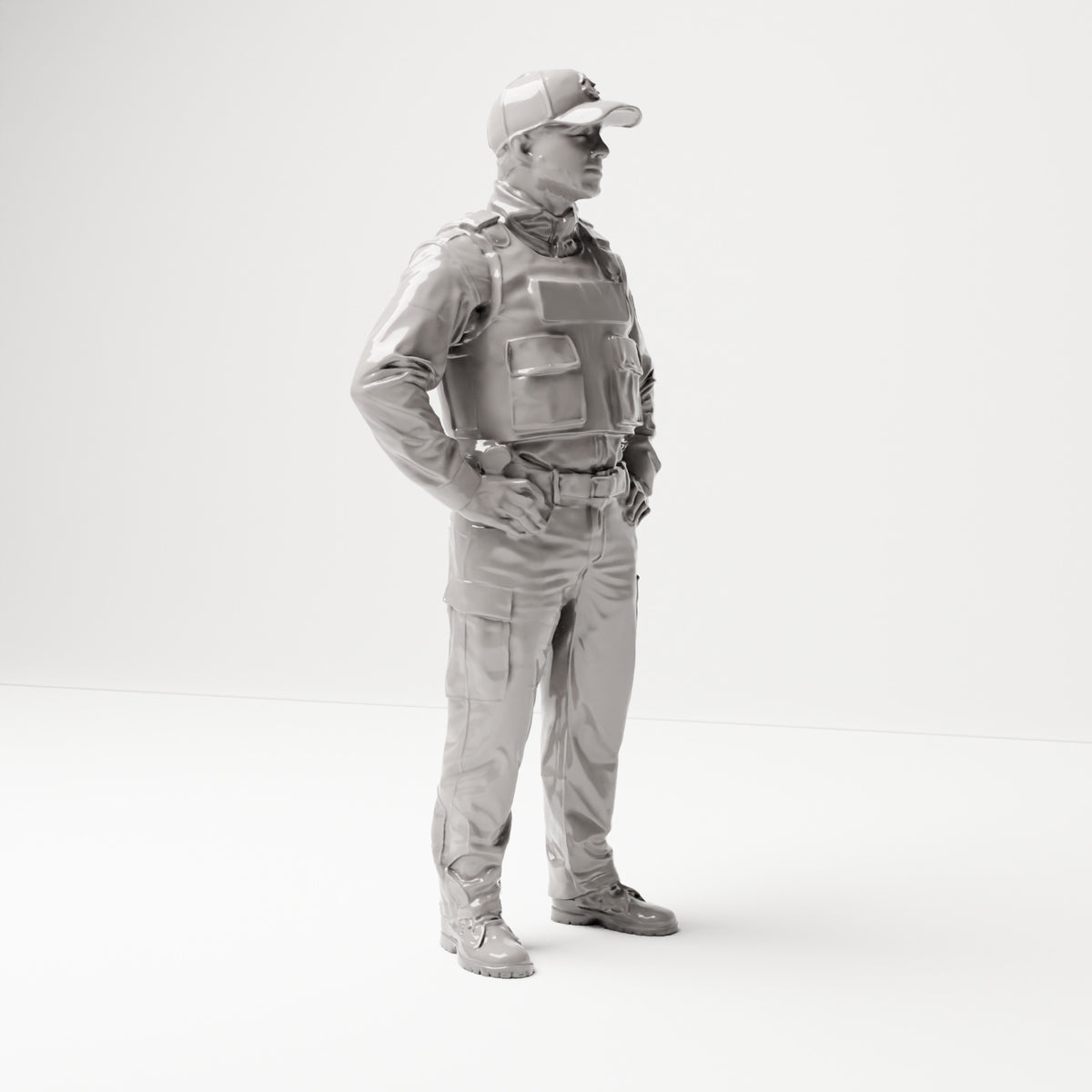 Stehende Figur: Polizist mit Kappe & Schutzweste (B022) - rechte Seitenansicht