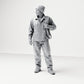 Diorama Modellbau Produktfoto 0: Stehende Figur: Schiffsbesatzungsmitglied in Arbeitskleidung mit Seilrolle (B052)