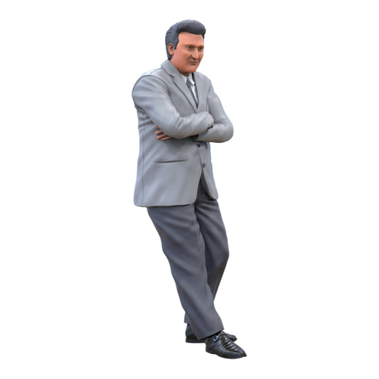 Produktfoto Diorama und Modellbau Miniatur Figur: Mann im Anzug lehnend