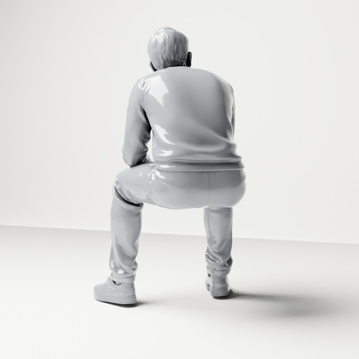 Diorama Modellbau Produktfoto 2: Sitzende Figur: Männlicher Zuschauer mit verschränkten Händen (B067)