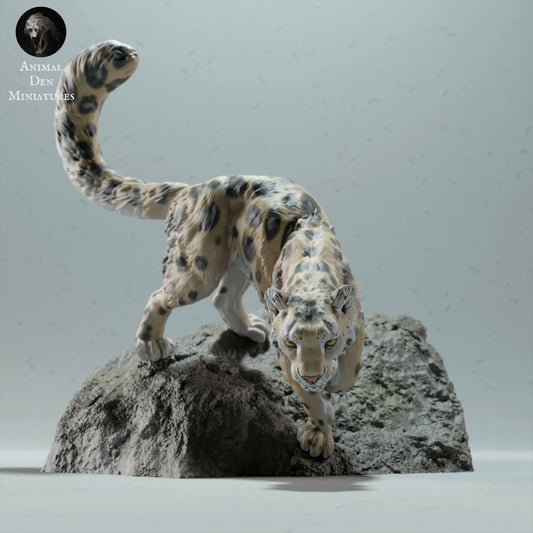 Produktfoto Tier Figur Diorama, Modellbau: 0: Wildtier Figur: Schneeleopard auf Felsen (Ref 01_01_47)