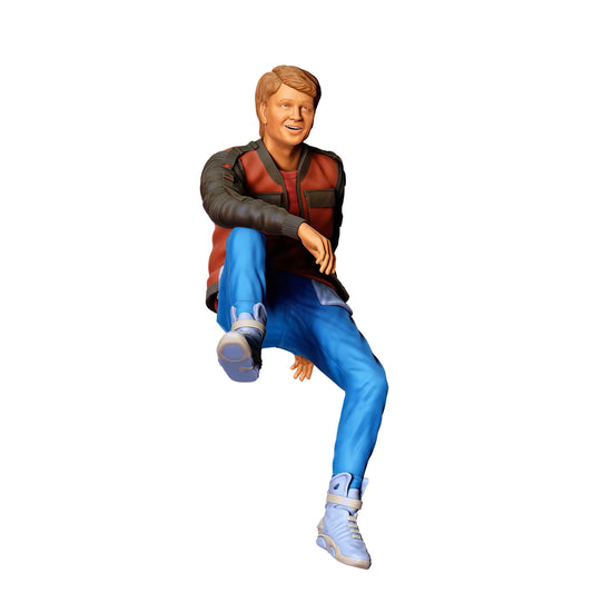 Diorama Modellbau Produktfoto 0: Sitzender Junger Mann in Freizeitkleidung - Figur in lockerer Pose (Ref. Nr. 39)