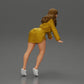 Diorama Modellismo Foto prodotto 1: Miniatura di diorama: Donna in camicia lunga, posa dinamica in avanti sulle punte dei piedi (Ref Nr. A121)
