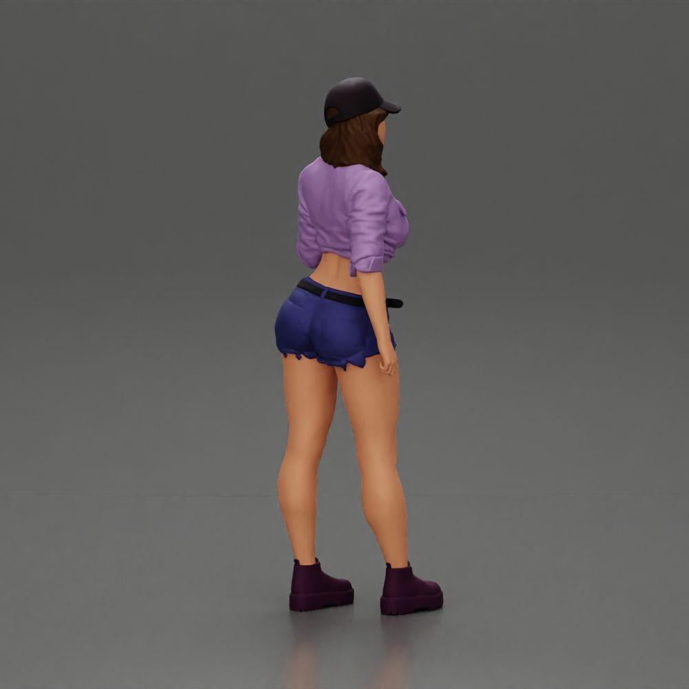 Diorama Modelismo Foto do Produto 2: Miniatura de Diorama: Figura Feminina com Chapéu, Camiseta Amarrada e Calções, aguardando (Ref Nr. A104)