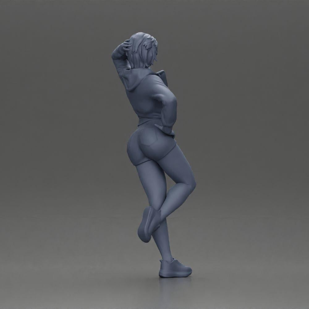 Diorama Modellbau Produktfoto 8: Weibliche Miniatur mit kurzem Haar, Jacke & Shorts, an Auto gelehnt (Ref Nr. A67)