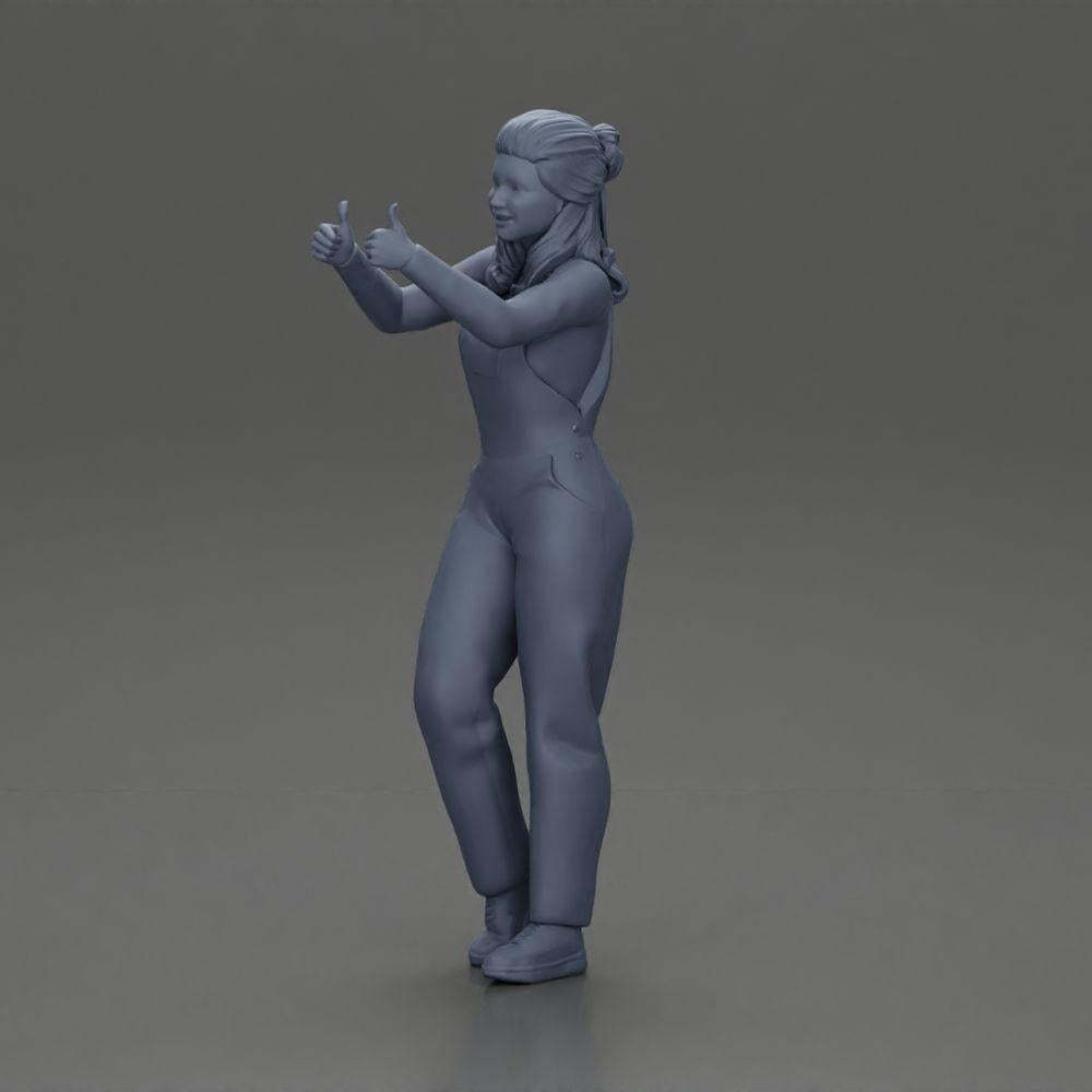 Diorama Modellbau Produktfoto 11: Stehendes, lächelndes Mädchen in Latzhose, beide Daumen hoch - Diorama-Figur (Ref Nr. A82)