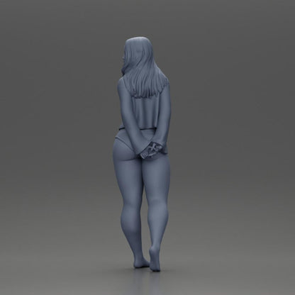 Imagem do produto de modelismo de diorama 11: Figura feminina em miniatura para diorama, biquíni e camiseta de manga longa, mãos para trás (Ref Nr. A53)