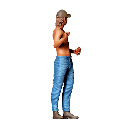Diorama Modellbau Produktfoto 0: Oberkörperfreier Mann mit Cap – Figur mit Getränk in der Hand (Ref. Nr. 439)