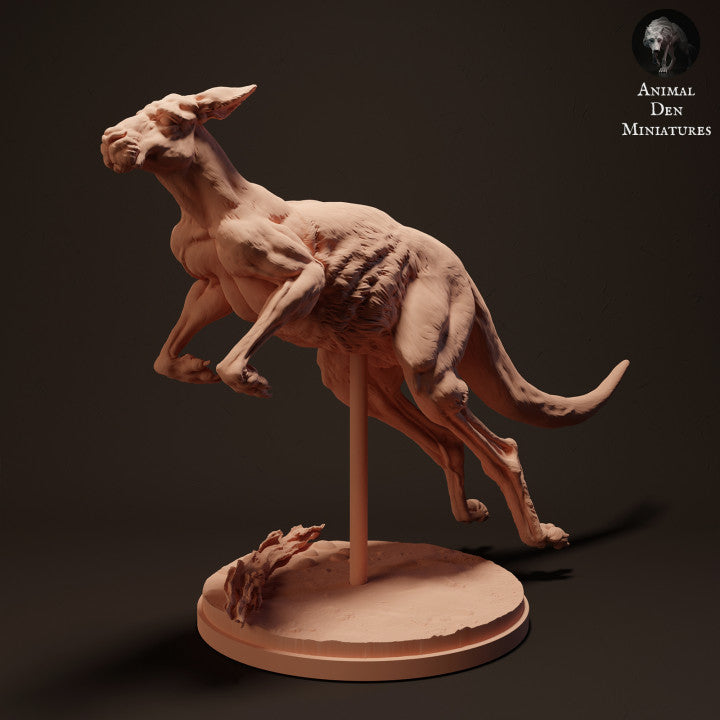 Foto del prodotto, figura animale Animal Den Miniatures 0: figura di animale selvatico: canguro rosso Jack - in salto (23_04_04)