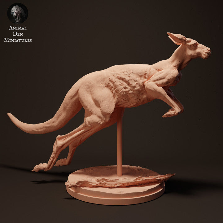 Foto prodotto figura animale Animal Den Miniatures 1: figura animale selvatico: canguro rosso gigante Jack - in salto (23_04_04)