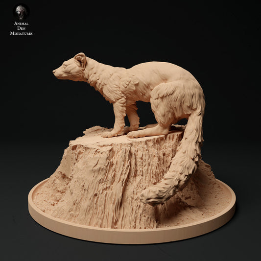 Produktfoto Tier Figur Diorama, Modellbau: 0: Baummarder auf Baumstumpf: Tiere aus Europa