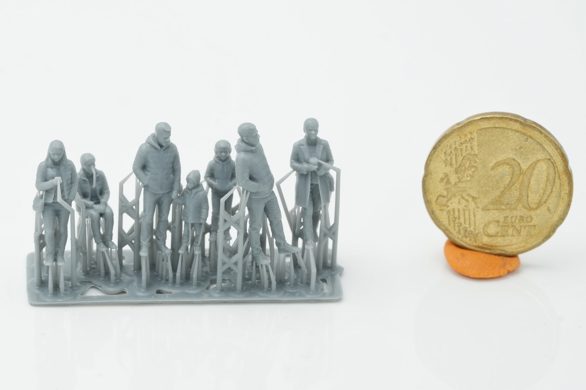Diorama modelářství produktová fotografie 0: Postavy procházející se sada 3 - 7 figurek (h0_30)