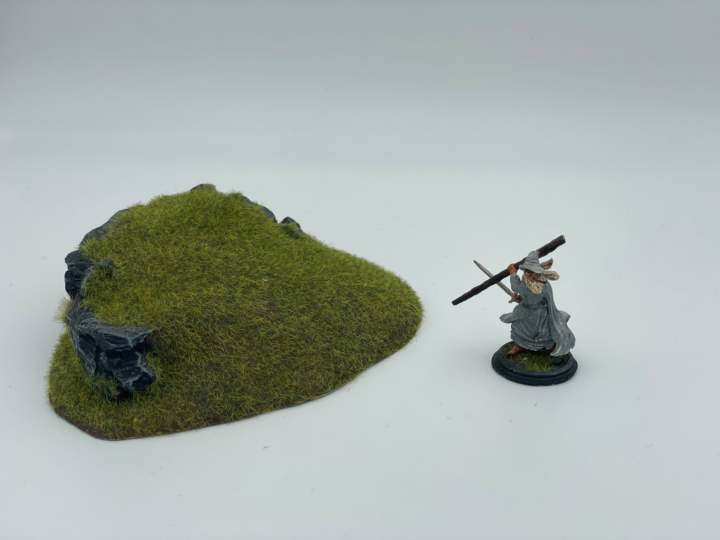 Produktfoto Tabletop 28mm The Printing Goes Ever On (TPGEO)  0: Hügel Terrain Typ A - Sanfte Erhebung in Graslandschaft