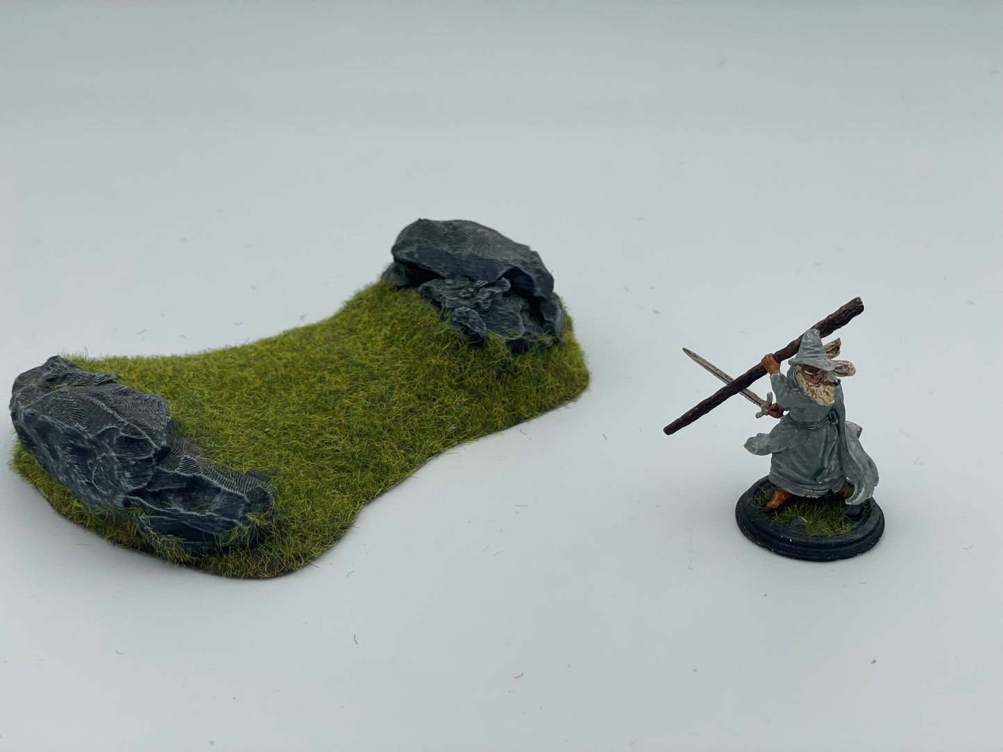 Produktfoto Tabletop 28mm The Printing Goes Ever On (TPGEO)  0: Hügel Terrain Typ B - Sanfte Erhebung in Graslandschaft