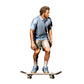 Diorama Modellbau Produktfoto 1: Stehende Figur: Skateboardfahrer mit gebeugten Knien auf Skateboard (Ref. Nr. 528)
