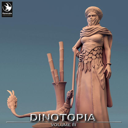 Foto do produto Tabletop 28mm Lord of the Print (LotP) 0: Figura de Fantasia: Nômade do Deserto e Mestre das Bestas com Dinossauro Alado - Patrulheira, Líder Tribal, Exploradora (24_06_E13)