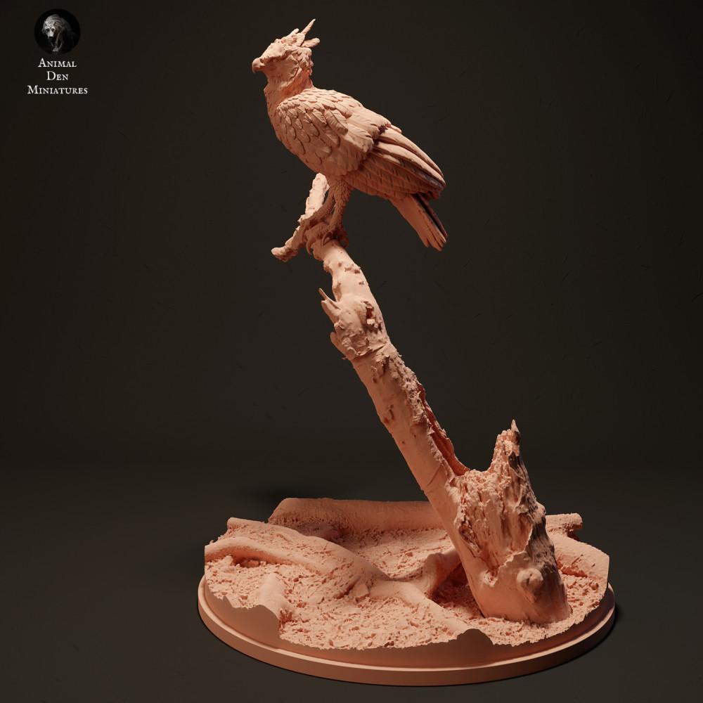 Produktfoto Tierfigur Animal Den Miniatures 0: Greifvogel Tierfigur: Harpyie - sitzend auf einem Ast (23_06_01)
