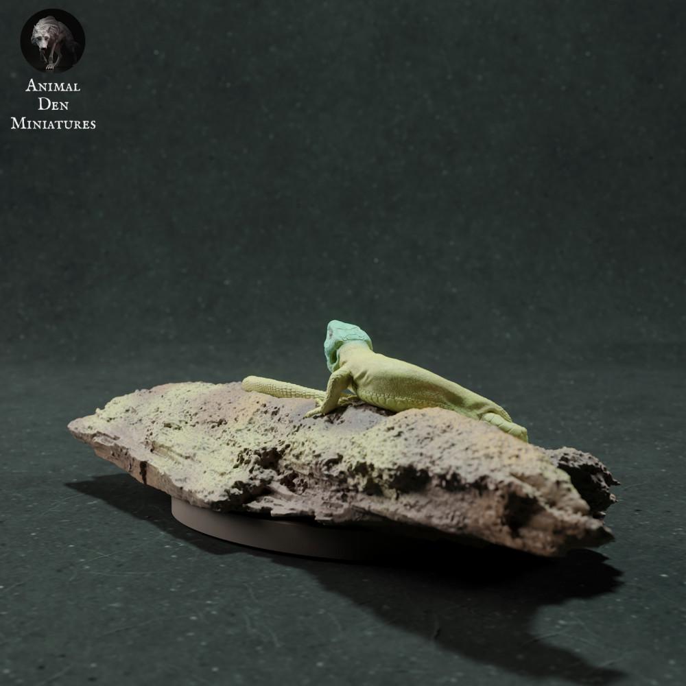 Produktfoto Tierfigur Animal Den Miniatures 2: Reptilien Tierfigur: Smaragdeidechse (22_11_13)