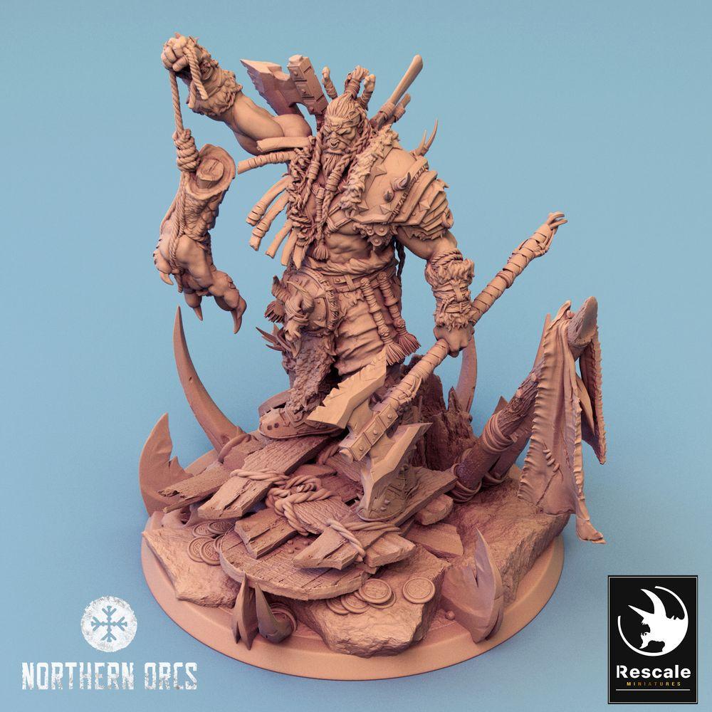 Produktfoto Tabletop 28mm Lord of the Print (LotP) 0: Tabletop Miniatur: Ork Häuptling Azhrog, Warlord und Trophäenjäger mit Spaltaxt (24_04_E2)