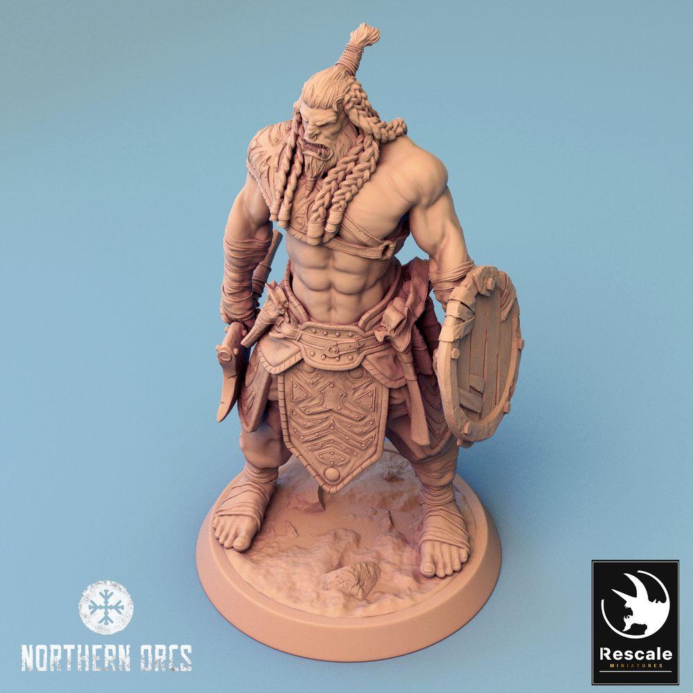 Produktfoto Tabletop 28mm Lord of the Print (LotP) 0: Tabletop Miniatur: Ork Krieger mit Axt und Rundschild, Barbar, Berserker, Stammeskrieger, Warlord, Champion, Orc Warrior (24_04_H3)