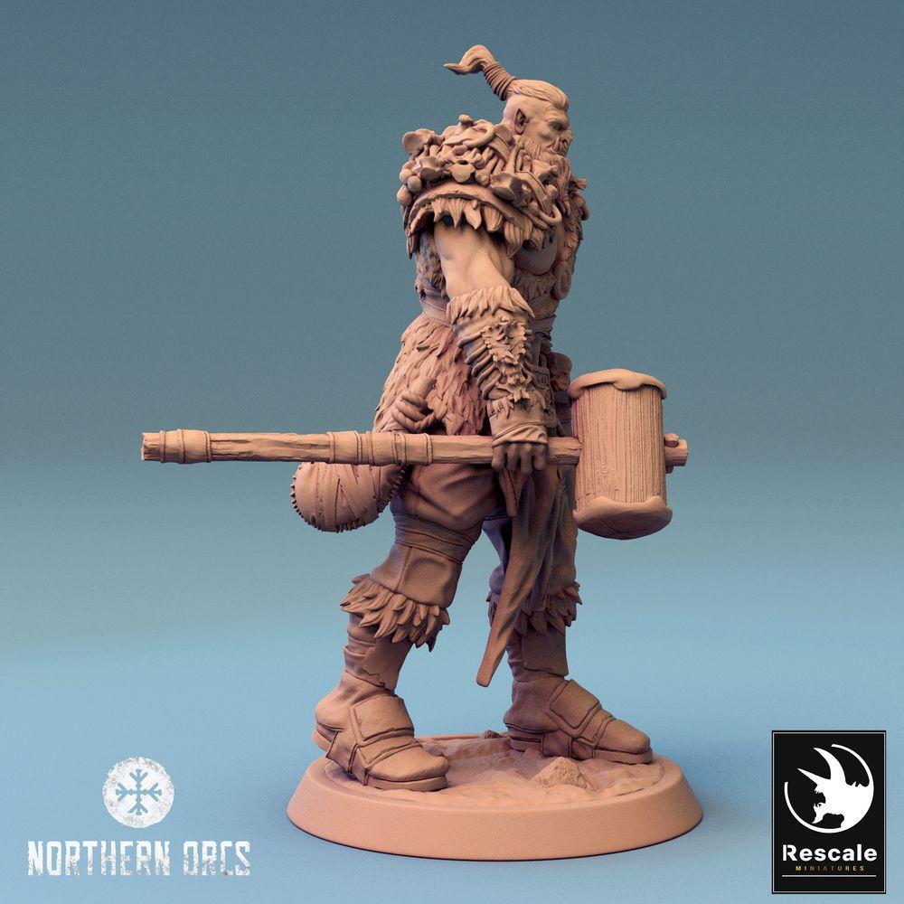 Produktfoto Tabletop 28mm Lord of the Print (LotP) 0: Tabletop Miniatur: Ork Kriegsherr mit Zweihandhammer, Orc Warlord, Stammeschampion (24_04_I2)